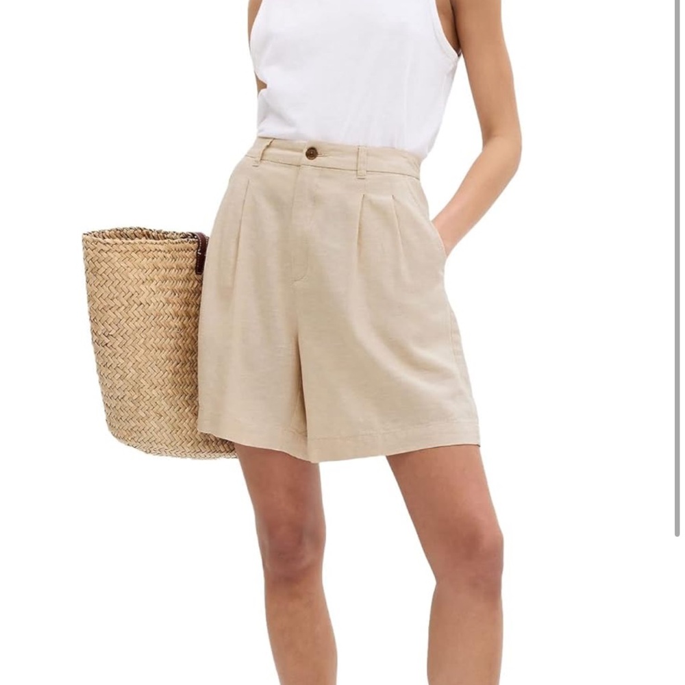 High Rise Pleated Linen Shorts, Gap Factory. Size 12